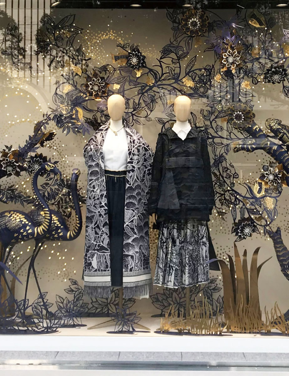 ウィンドウディスプレイ